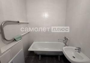 1-к квартира, вторичка, 43м2, 1/10 этаж