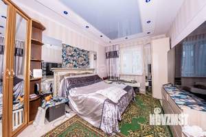 6-к квартира, вторичка, 210м2, 3/3 этаж