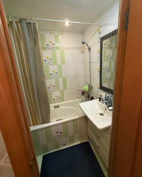 4-к квартира, вторичка, 77м2, 4/9 этаж