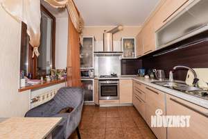 2-к квартира, вторичка, 62м2, 4/4 этаж