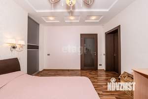 4-к квартира, вторичка, 160м2, 3/5 этаж