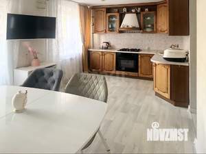 2-к квартира, вторичка, 68м2, 2/10 этаж