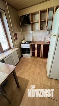 2-к квартира, вторичка, 44м2, 1/5 этаж