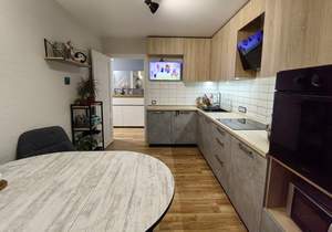 2-к квартира, вторичка, 55м2, 3/10 этаж