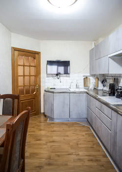 2-к квартира, вторичка, 90м2, 5/5 этаж