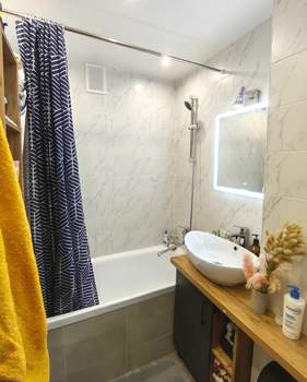 2-к квартира, вторичка, 55м2, 3/10 этаж