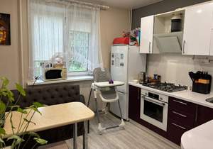 2-к квартира, вторичка, 53м2, 1/10 этаж