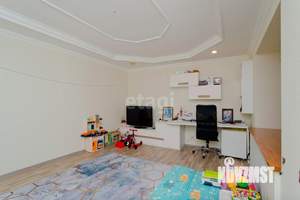 2-к квартира, вторичка, 74м2, 1/5 этаж