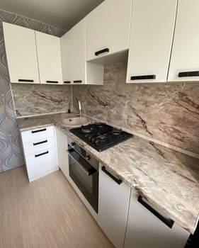 2-к квартира, вторичка, 43м2, 5/5 этаж
