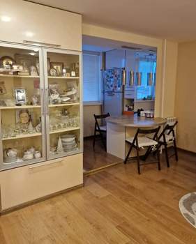3-к квартира, вторичка, 108м2, 8/10 этаж