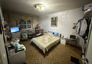 3-к квартира, вторичка, 82м2, 5/5 этаж