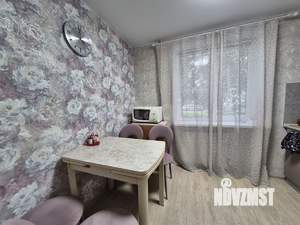 2-к квартира, вторичка, 52м2, 1/9 этаж