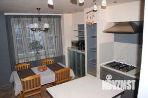 4-к квартира, вторичка, 130м2, 5/6 этаж