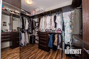 4-к квартира, вторичка, 160м2, 3/5 этаж