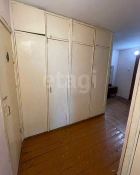 2-к квартира, вторичка, 49м2, 1/5 этаж